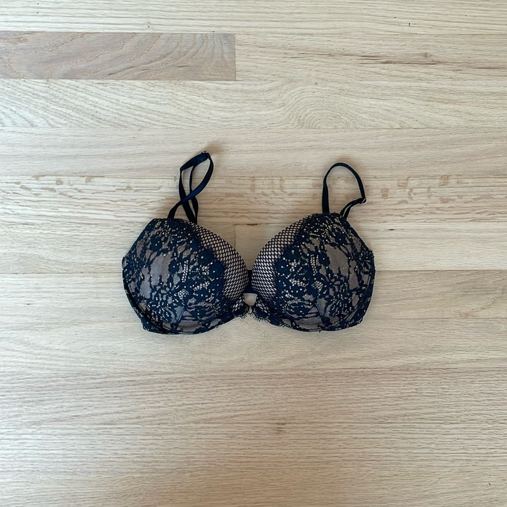 Victoria Secret very sexy push up bra